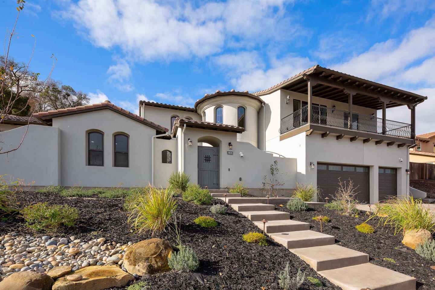 ML81890513 Property Photo 2