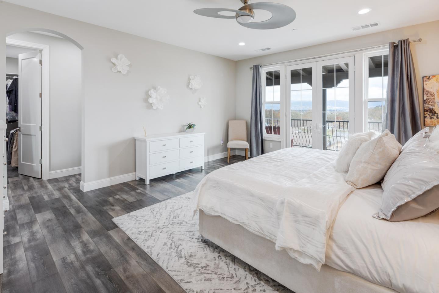 ML81890513 Property Photo 35