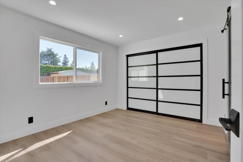 ML81891352 Property Photo 26