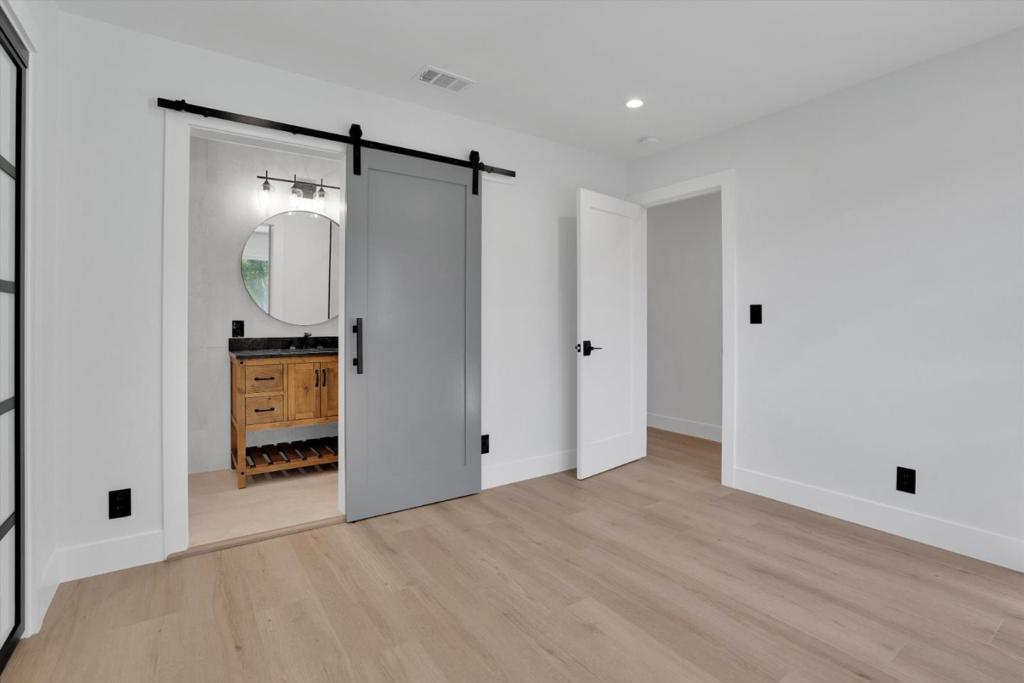ML81891352 Property Photo 27