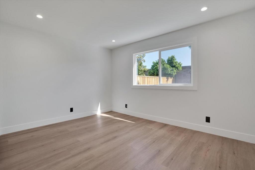 ML81891352 Property Photo 30