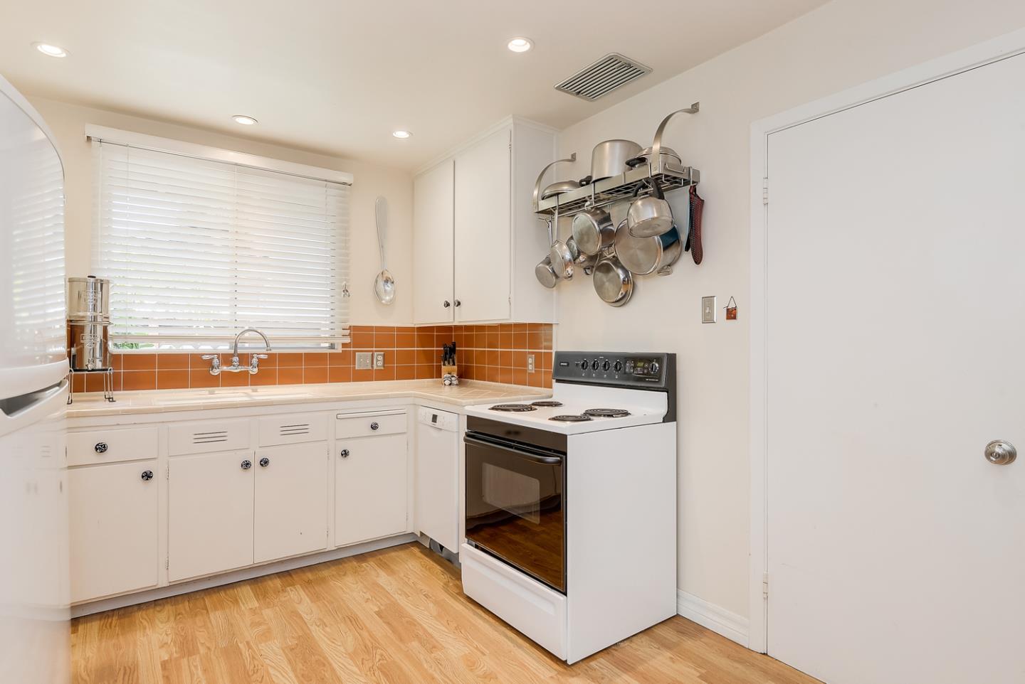 ML81891818 Property Photo 7