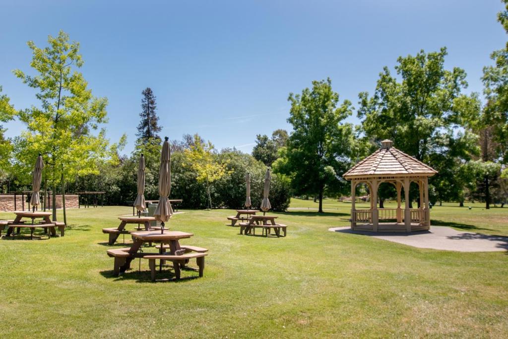 ML81892188 Property Photo 31