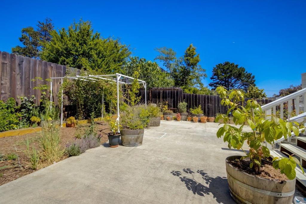 ML81892905 Property Photo 39