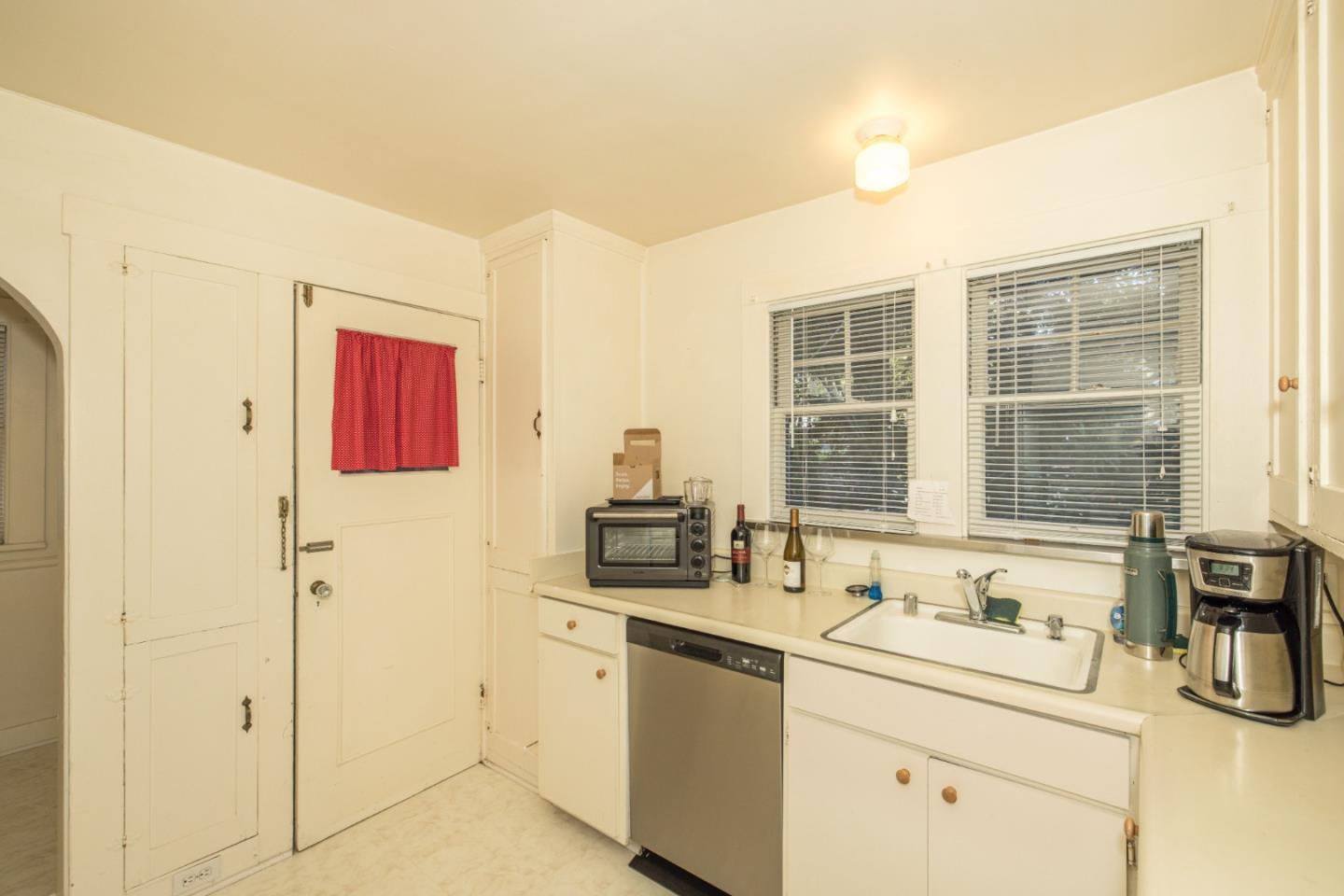 ML81893455 Property Photo 28