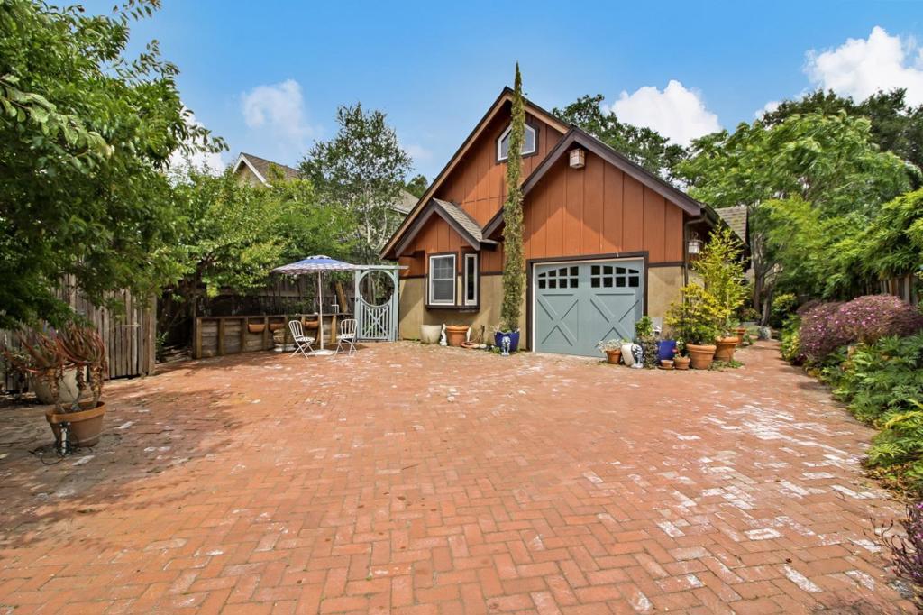 36 Forrest Avenue Property Photo 2