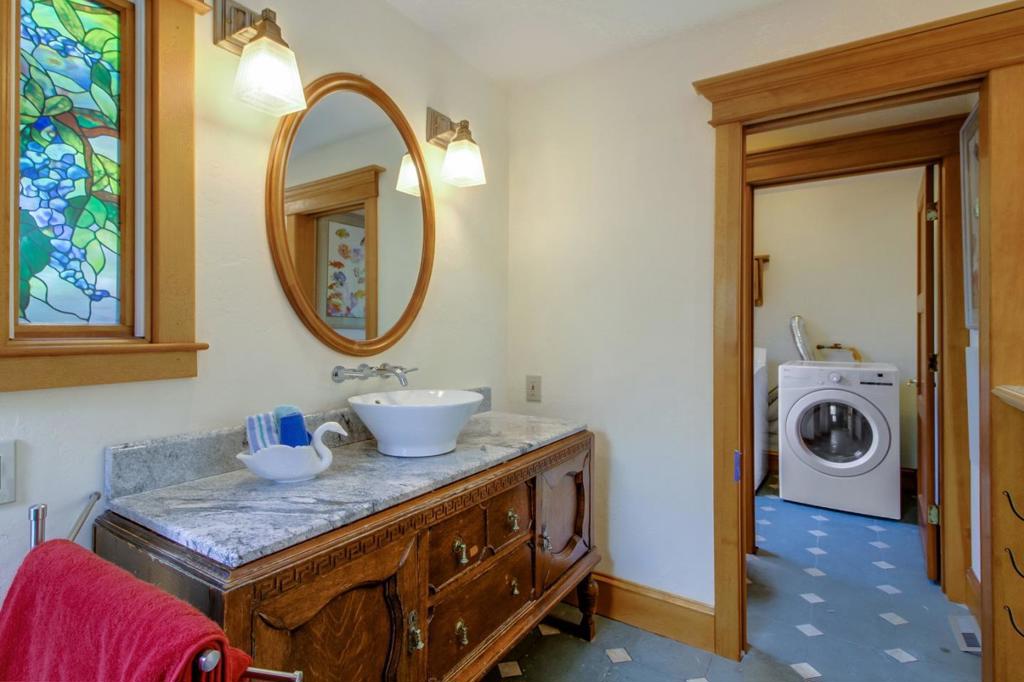 36 Forrest Avenue Property Photo 31