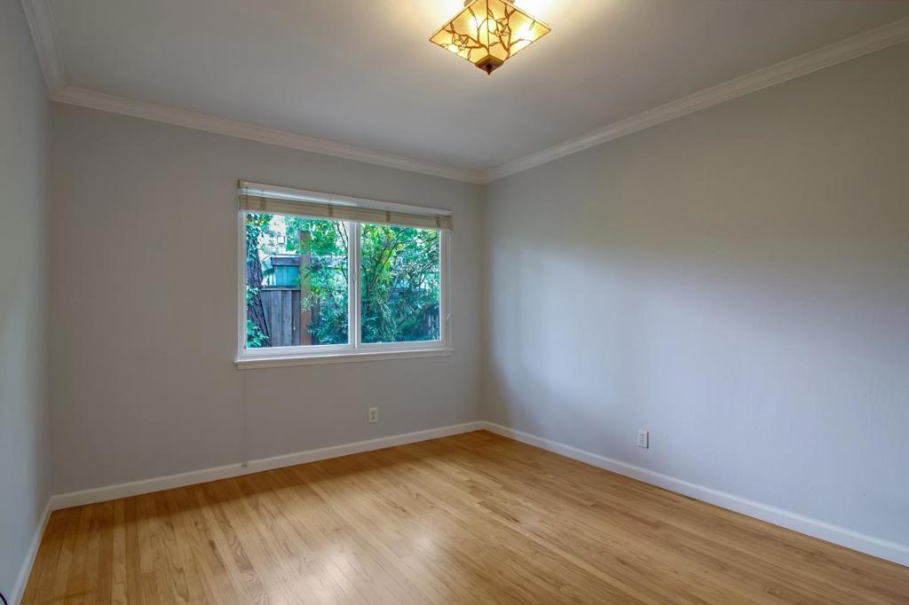 36 Forrest Avenue Property Photo 47