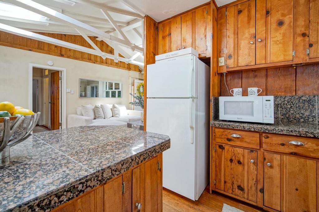 136 2nd Street Property Photo 12