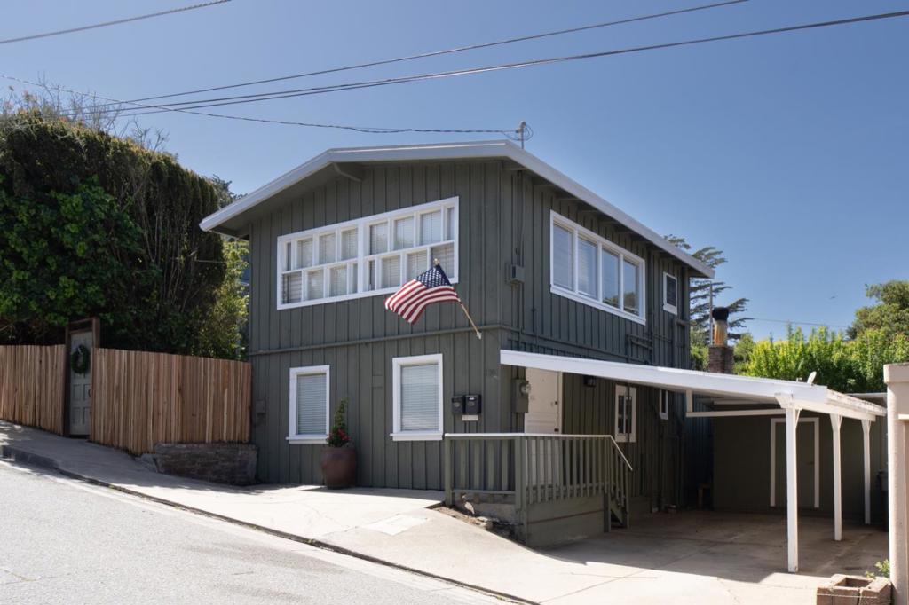 136 2nd Street Property Photo 21