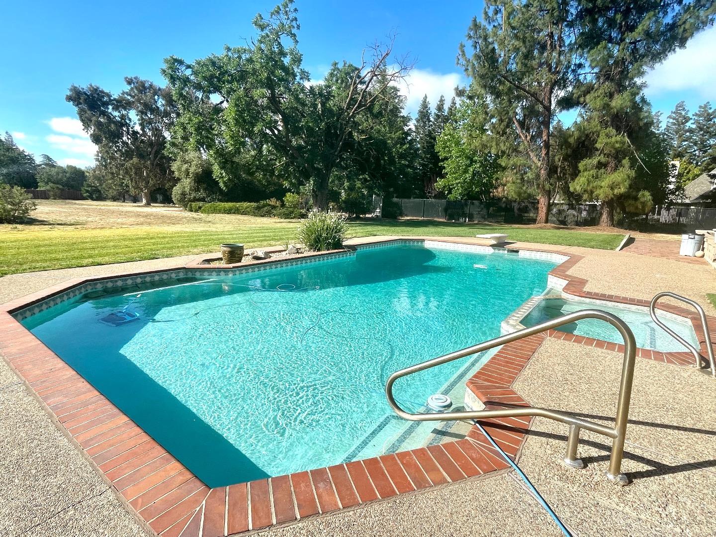 ML81894787 Property Photo 11