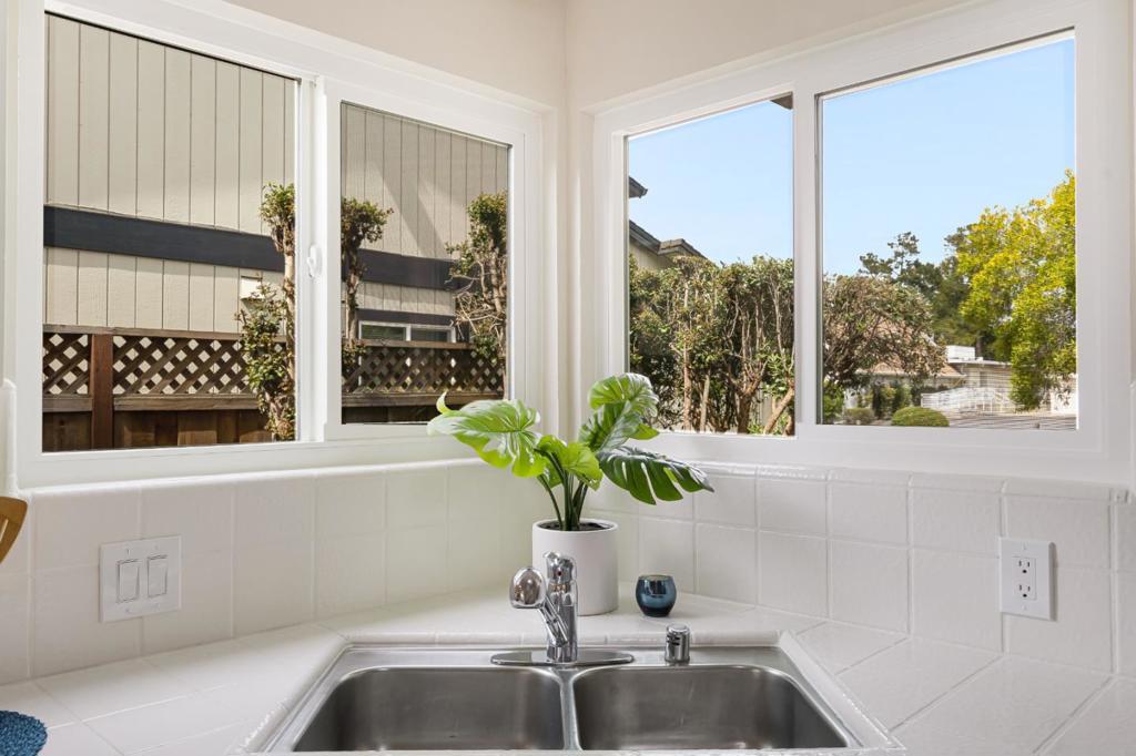 ML81895286 Property Photo 35