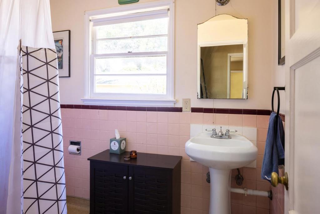 ML81895395 Property Photo 8