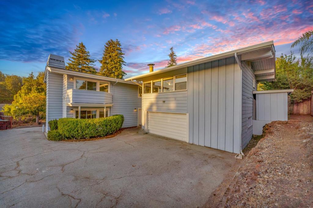 130 Goss Avenue Property Photo 3