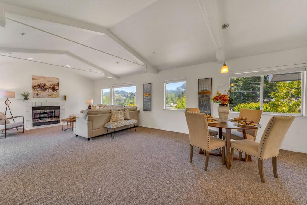 130 Goss Avenue Property Photo 32