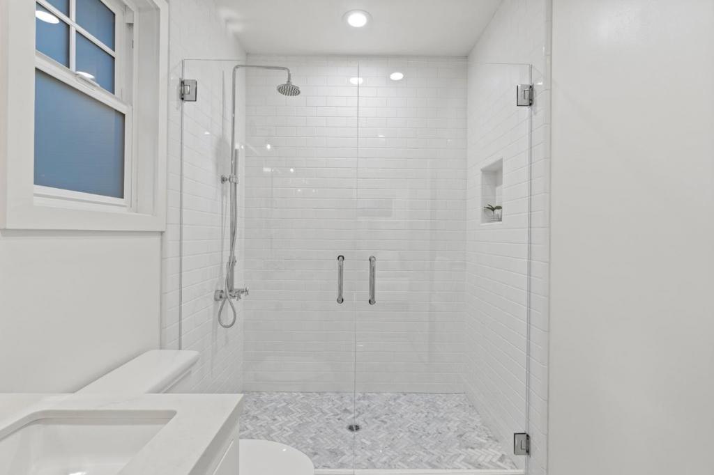 1411 Seabright Avenue Property Photo 17