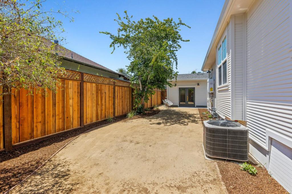 1411 Seabright Avenue Property Photo 25