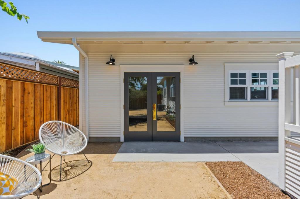 1411 Seabright Avenue Property Photo 26