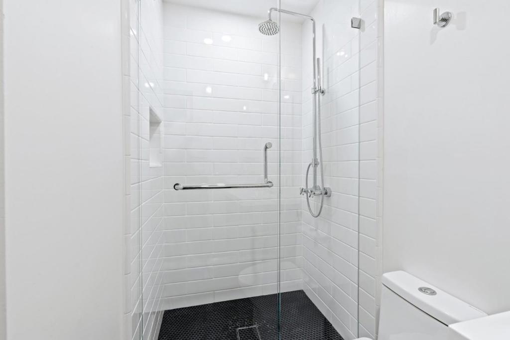 1411 Seabright Avenue Property Photo 48