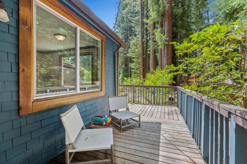 564 Lilac Avenue Property Photo 17