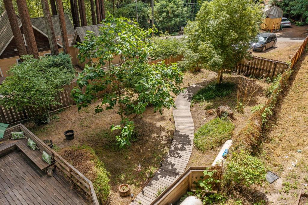 564 Lilac Avenue Property Photo 23
