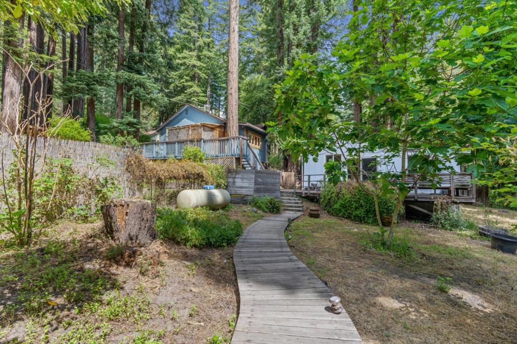 564 Lilac Avenue Property Photo 25