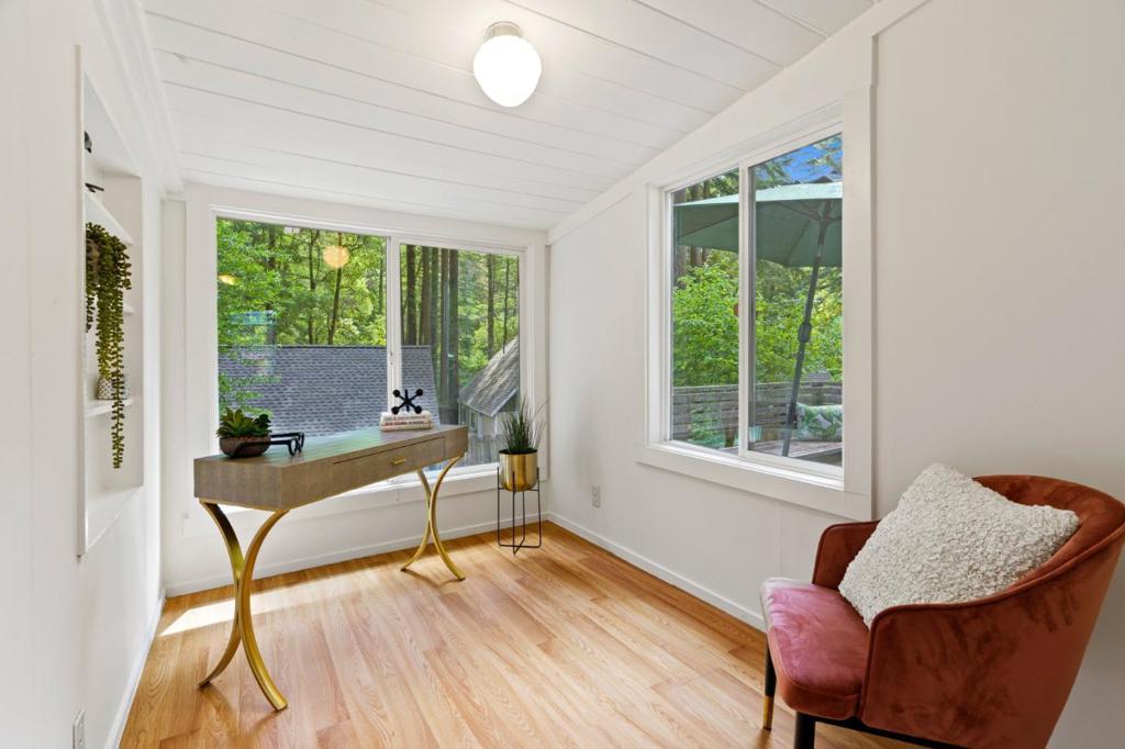 564 Lilac Avenue Property Photo 34