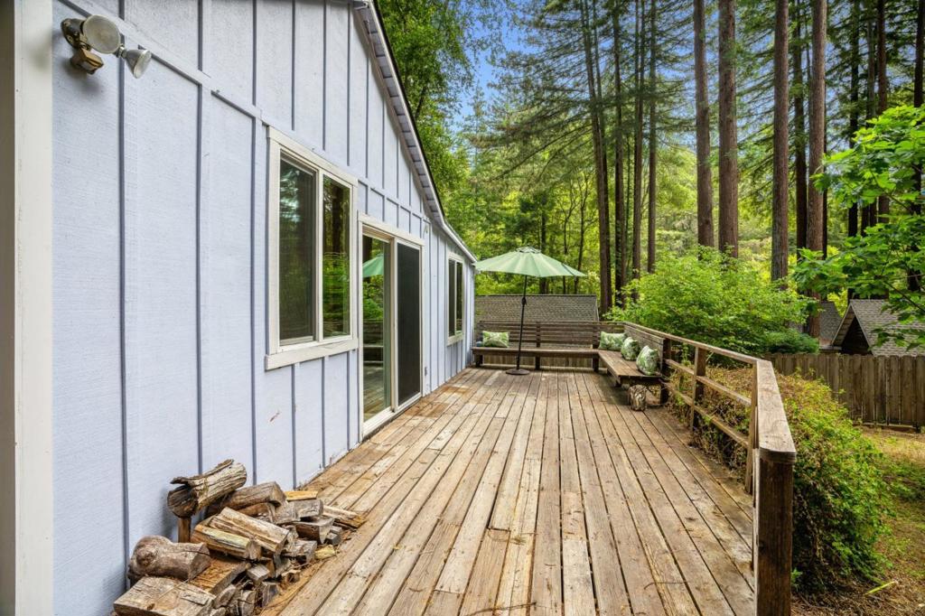 564 Lilac Avenue Property Photo 36