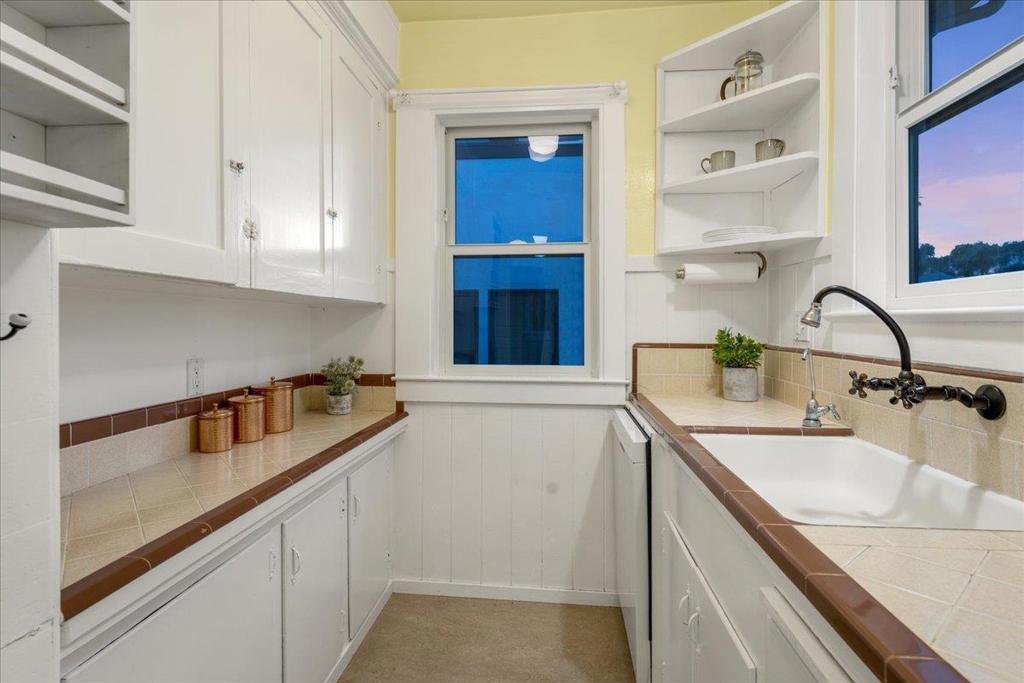 621 Sumner Street Property Photo 15