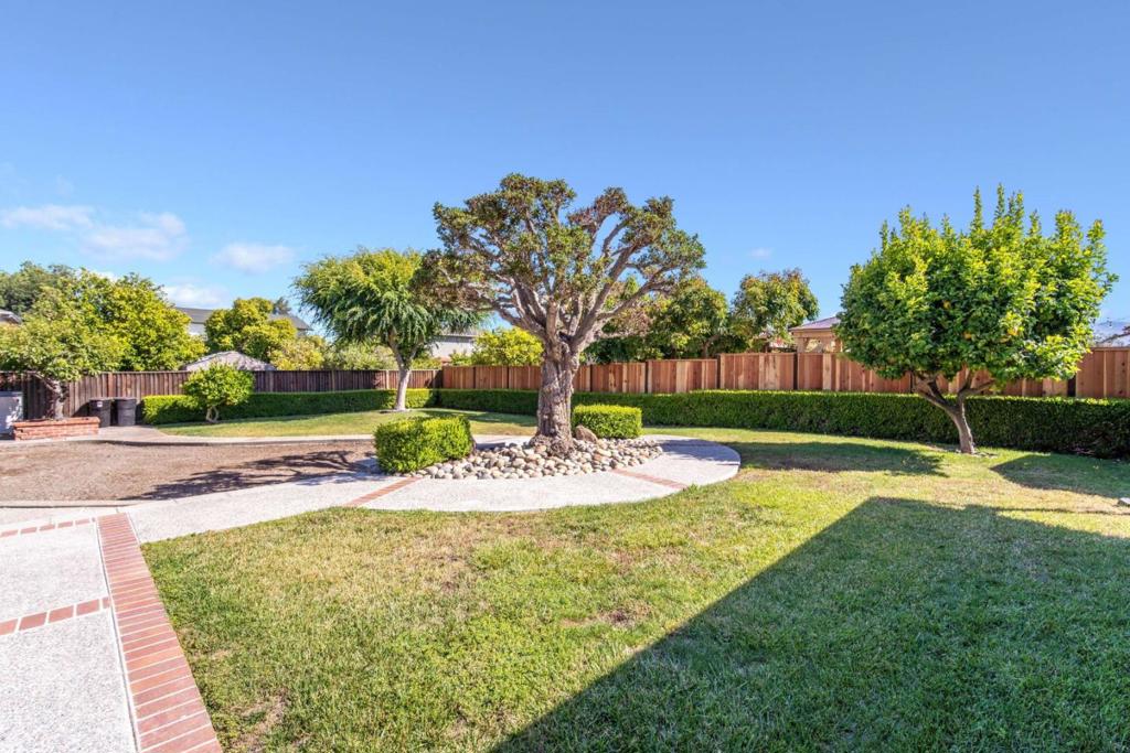 ML81898575 Property Photo 35