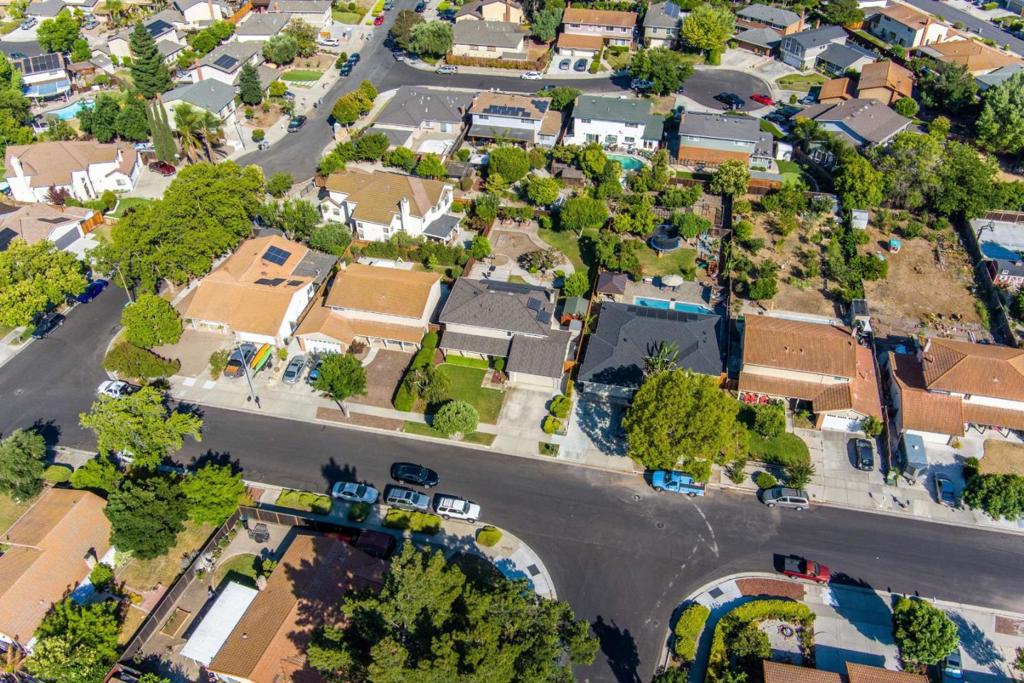 ML81898575 Property Photo 41