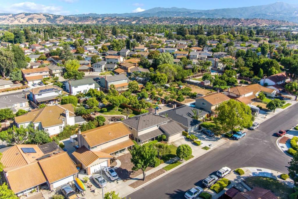 ML81898575 Property Photo 42