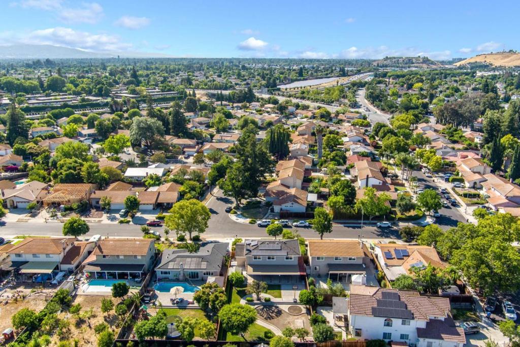 ML81898575 Property Photo 44