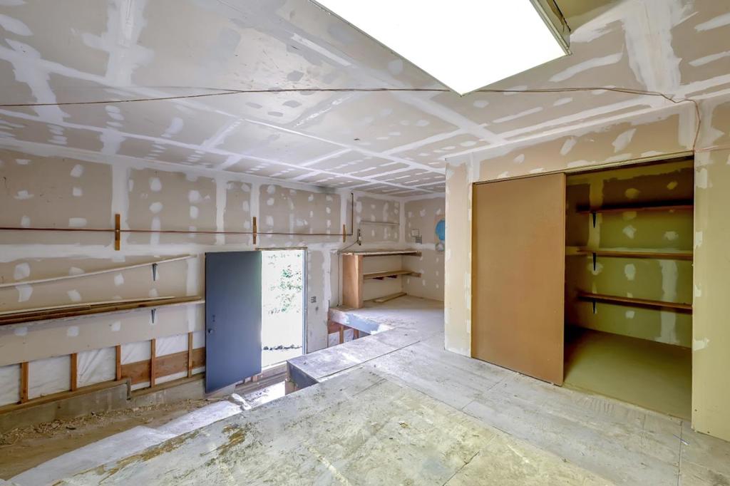 ML81899395 Property Photo 31