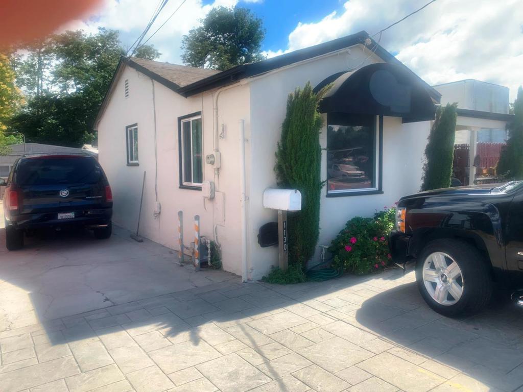 1130 Pedro Street Property Photo 2