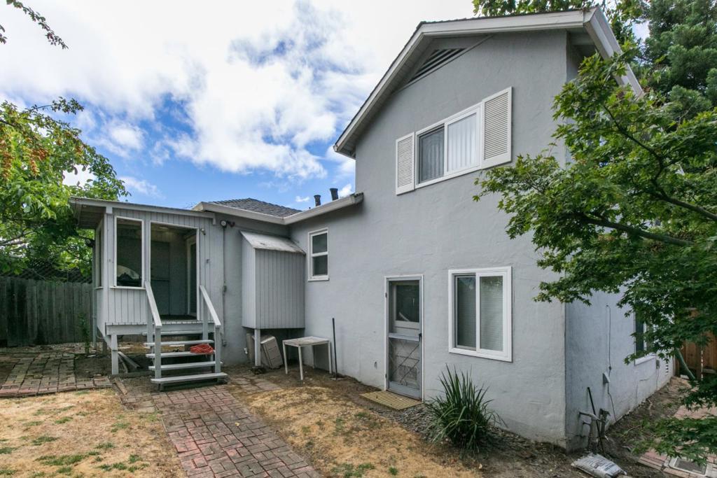 734 Linden Avenue Property Photo 17