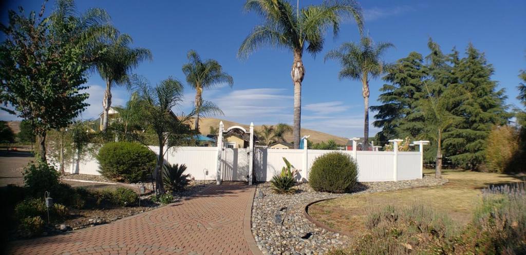 847 Orchard Road Property Photo 4