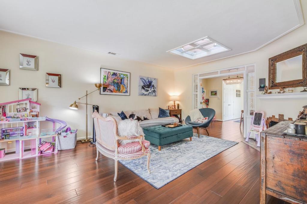 ML81899872 Property Photo 3