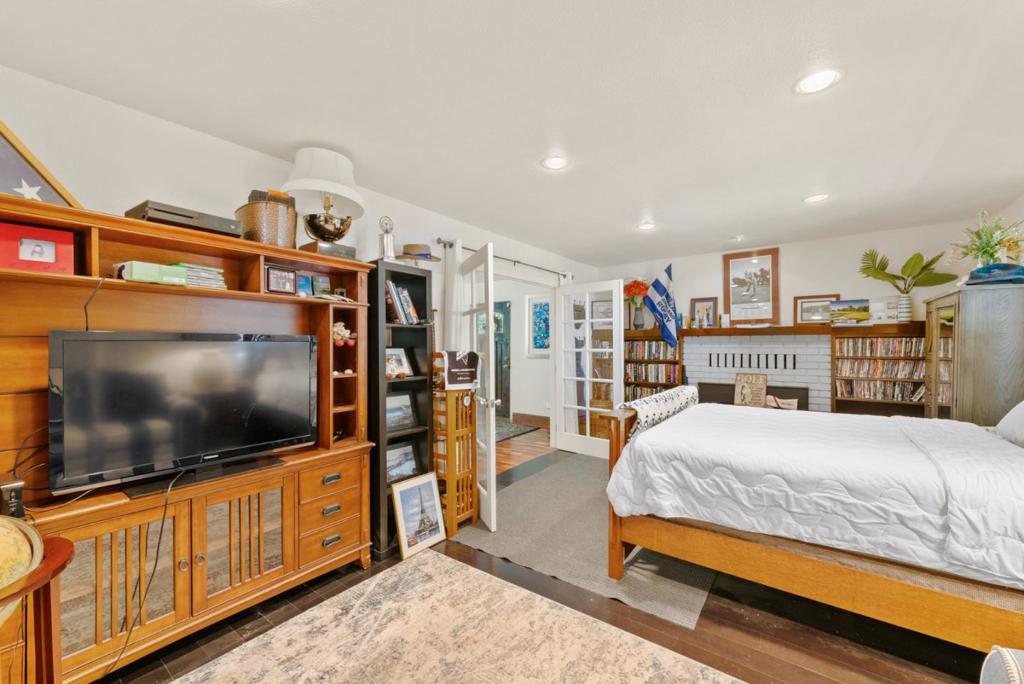 13550 Uvas Road Property Photo 4