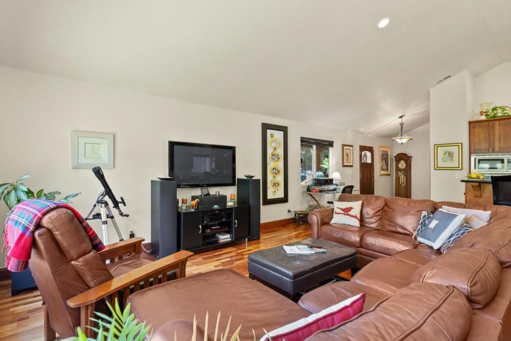 13550 Uvas Road Property Photo 21