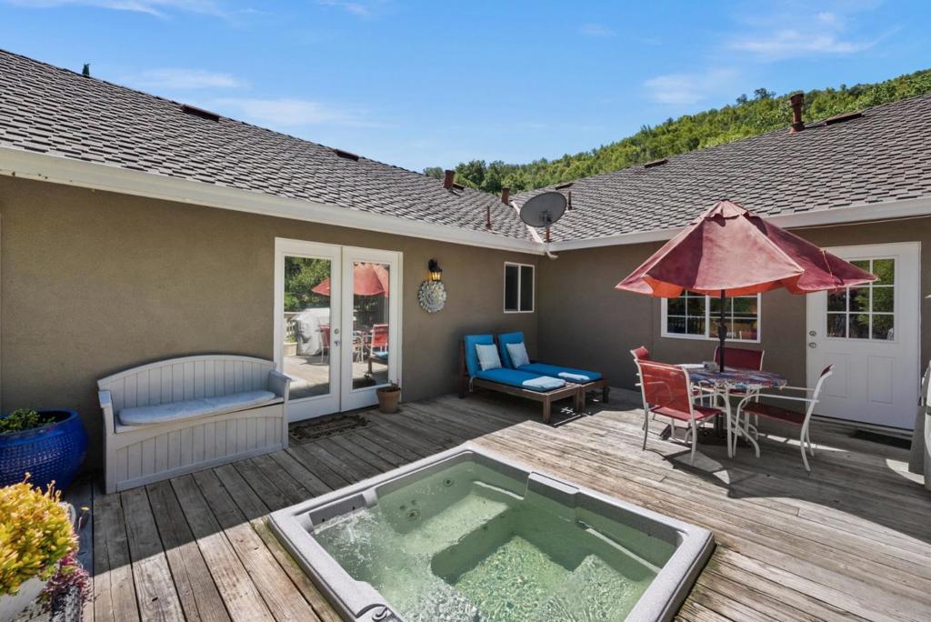 13550 Uvas Road Property Photo 27