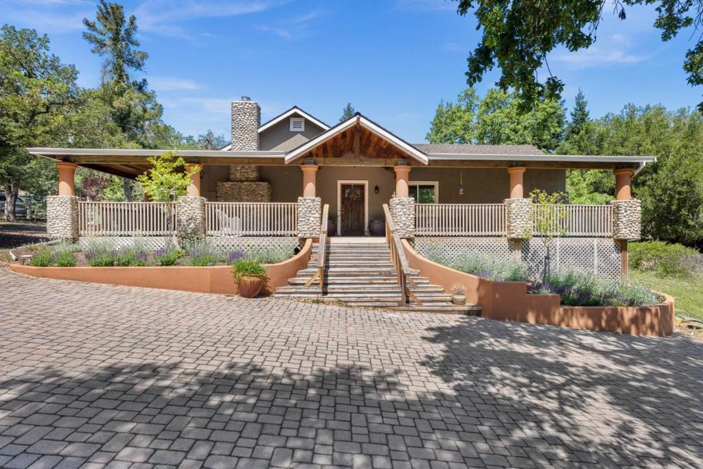 13550 Uvas Road Property Photo 33