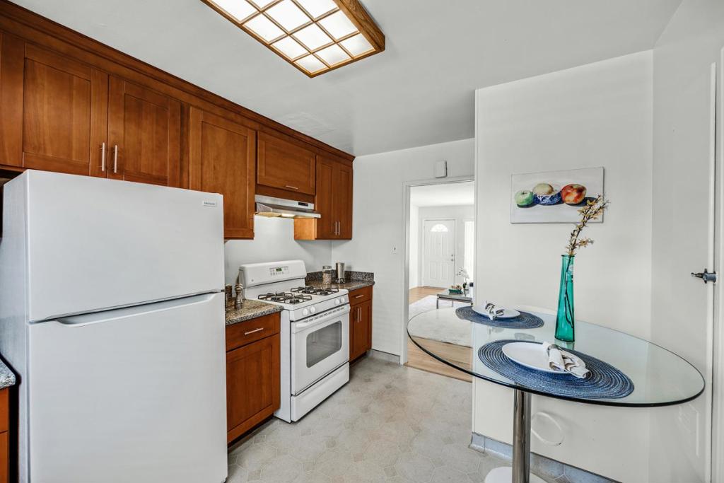 1080 Clark Avenue Property Photo 10