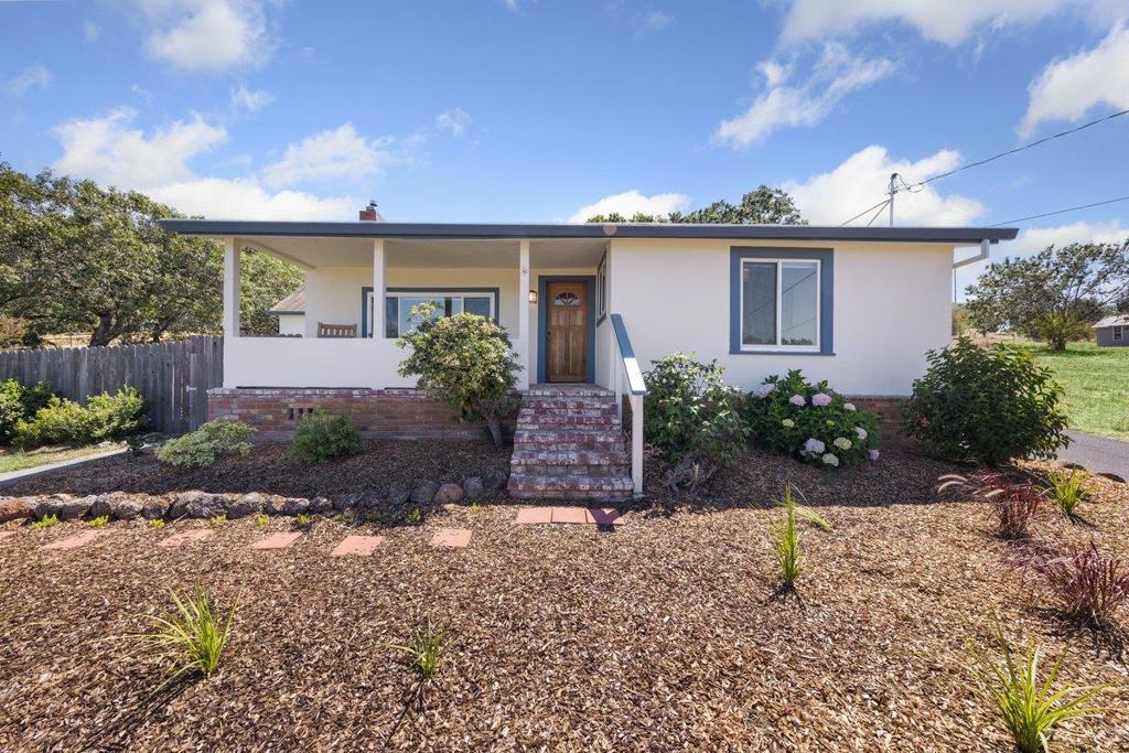 7736 Gravenstein Highway Property Photo 5