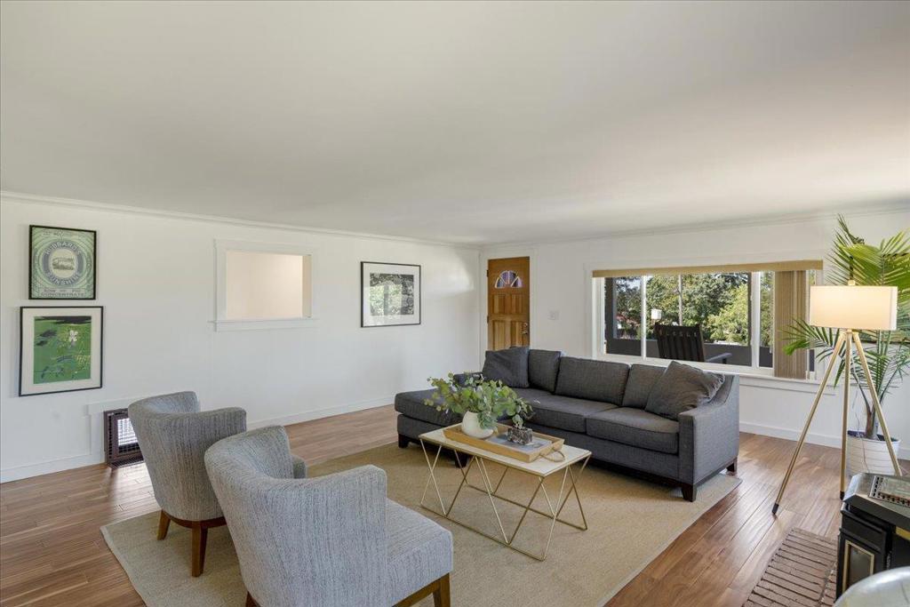 7736 Gravenstein Highway Property Photo 9