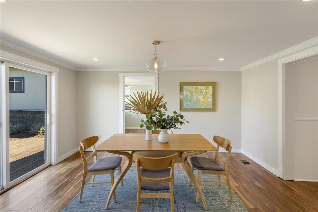 7736 Gravenstein Highway Property Photo 11