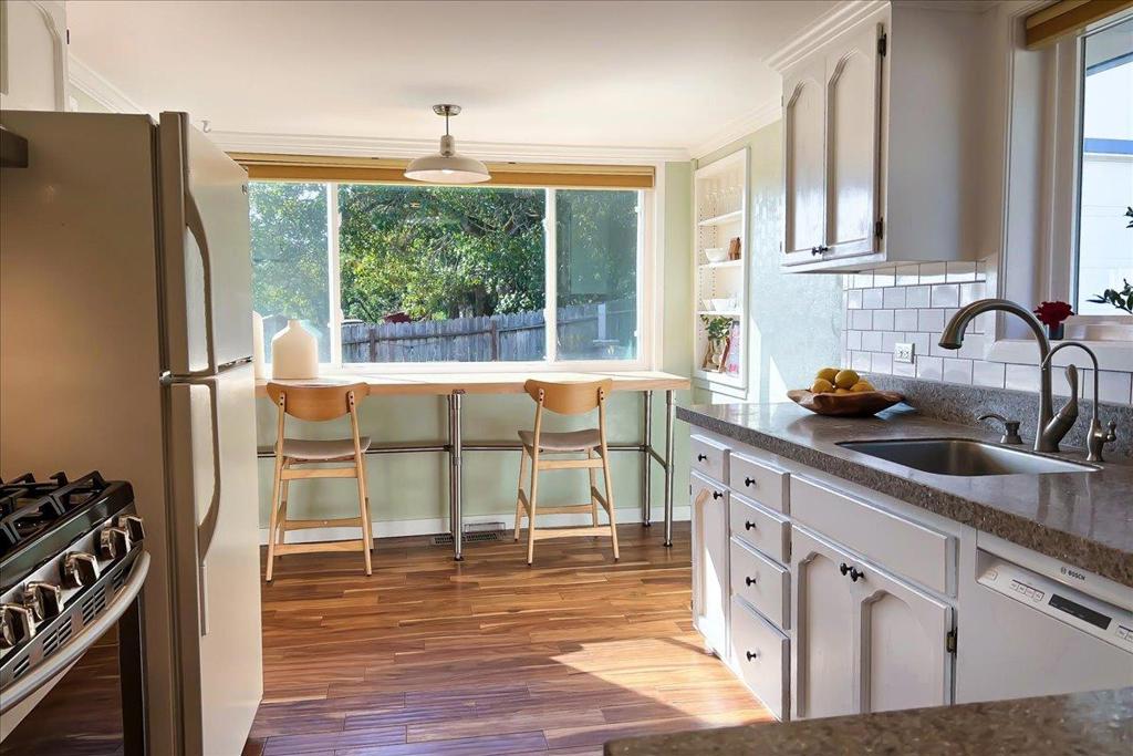 7736 Gravenstein Highway Property Photo 14