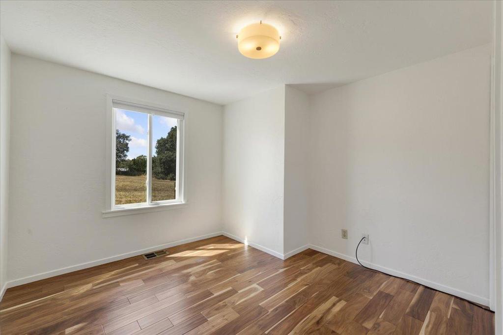 7736 Gravenstein Highway Property Photo 22