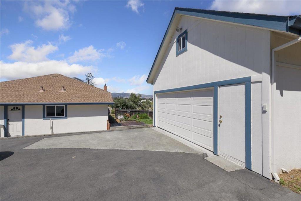 7736 Gravenstein Highway Property Photo 32