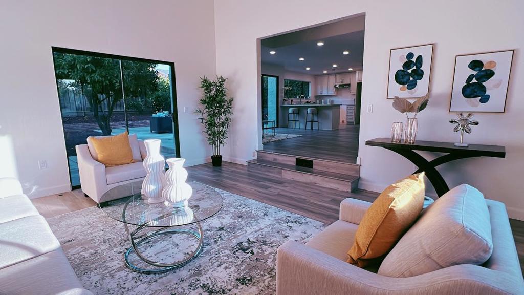 6525 Camden Avenue Property Photo 3